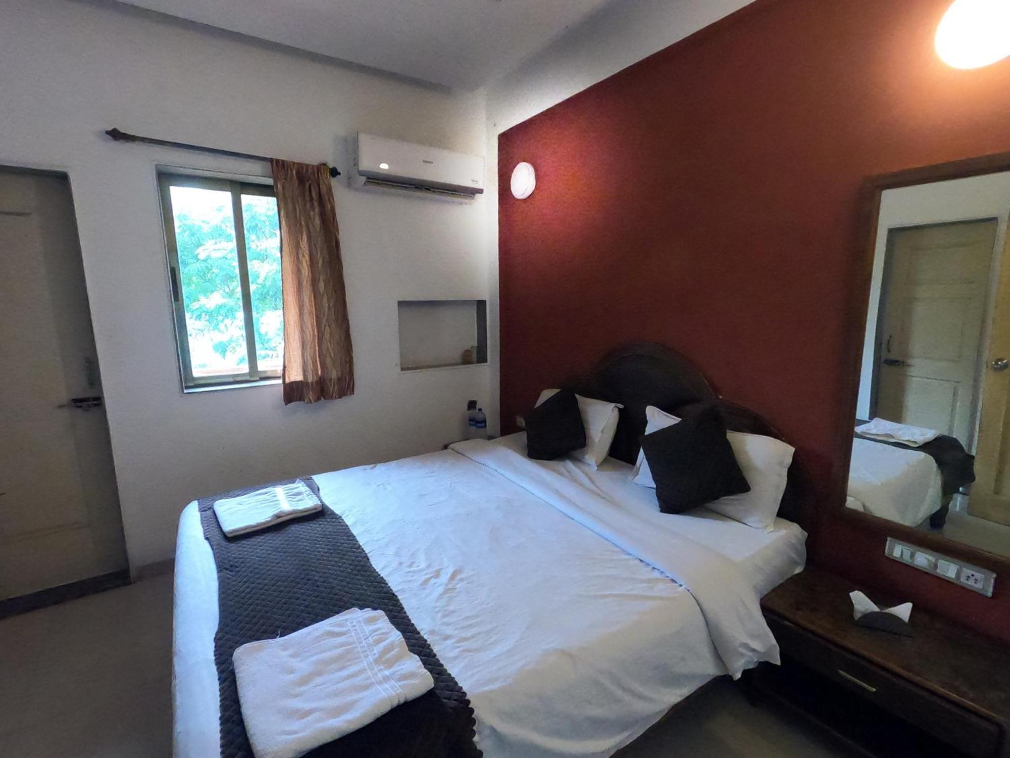 Hill Forest Resort Lonavala Ngoại thất bức ảnh